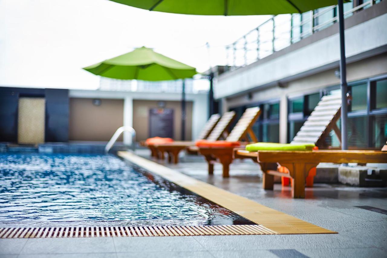 The Plimplace Hotel Bangkok Exterior foto