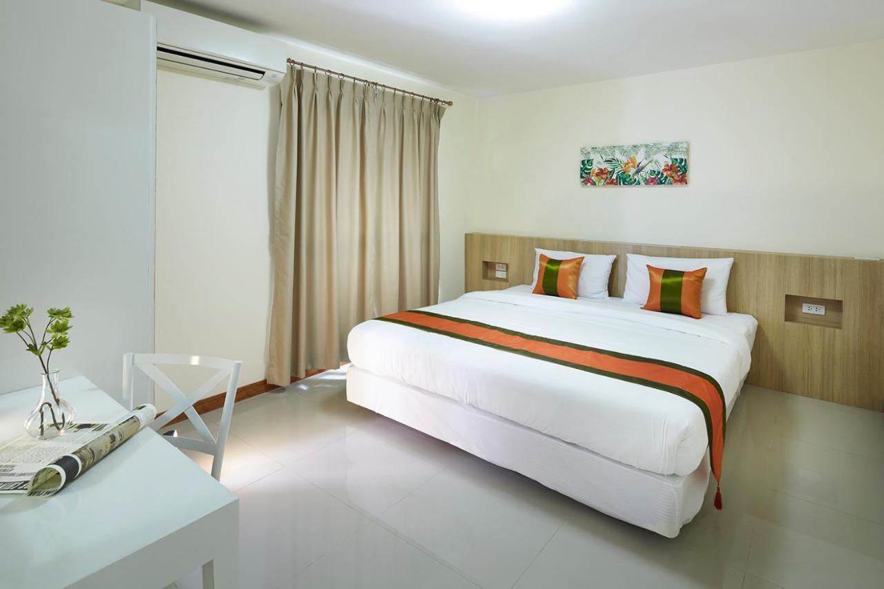 The Plimplace Hotel Bangkok Exterior foto